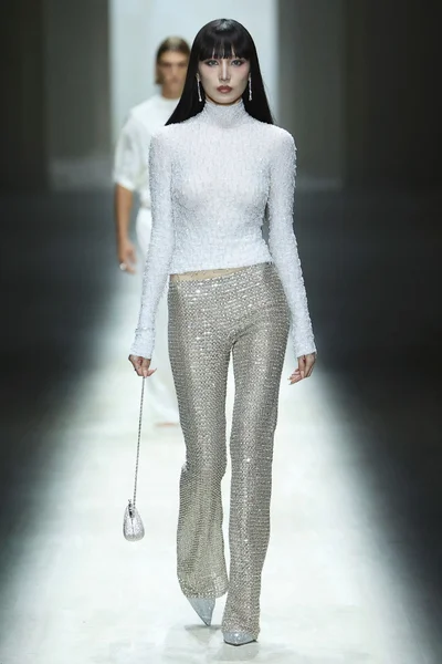 Look 69